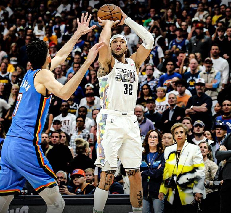 掘金险胜助攻爆棚，魔术关键表现点燃全场！