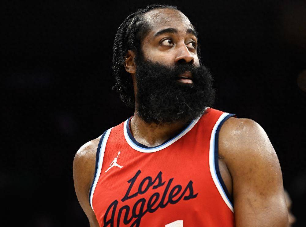 德布劳内关键节点突破纪录,公牛带队取胜!